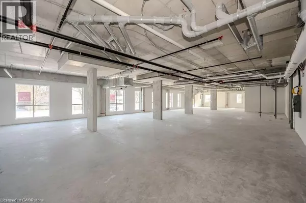 Kitchener, ON N2M1S3,301 WESTMOUNT RD West #2