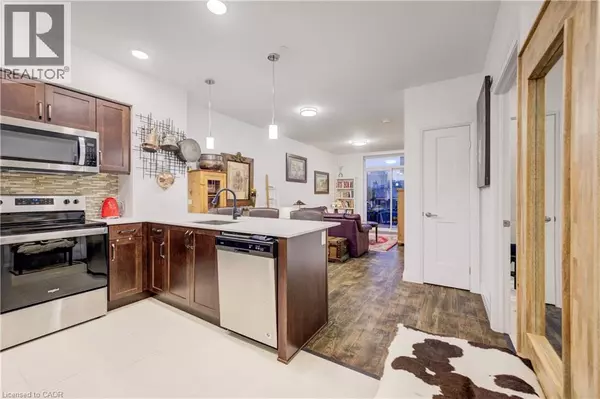 Kitchener, ON N2G0C4,399 QUEEN ST South #417