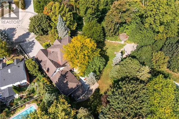 Ancaster, ON L9G4E6,373 BROOKVIEW Court