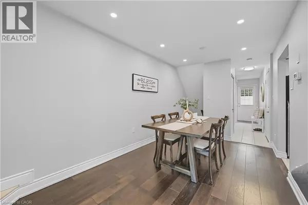 Burlington, ON L7N1N1,3333 NEW ST #92