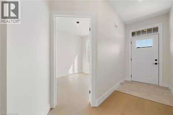 Norwich, ON N0J1P0,12 WASHINGTON ST #202