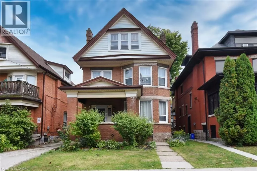 Hamilton, ON L8P4M1,461 DUNDURN Street S