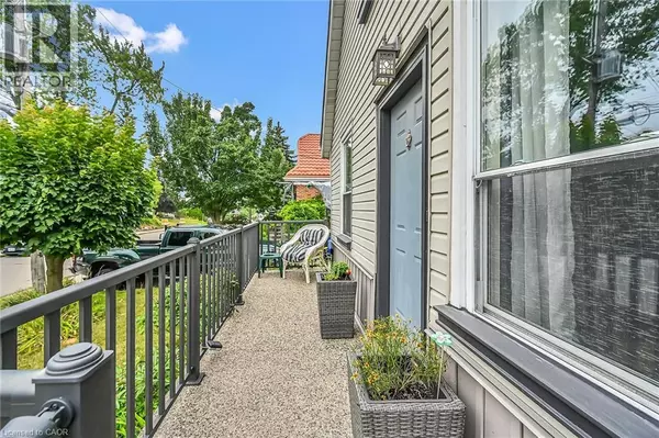 Hamilton, ON L9A3X9,321 EAST 12TH Street