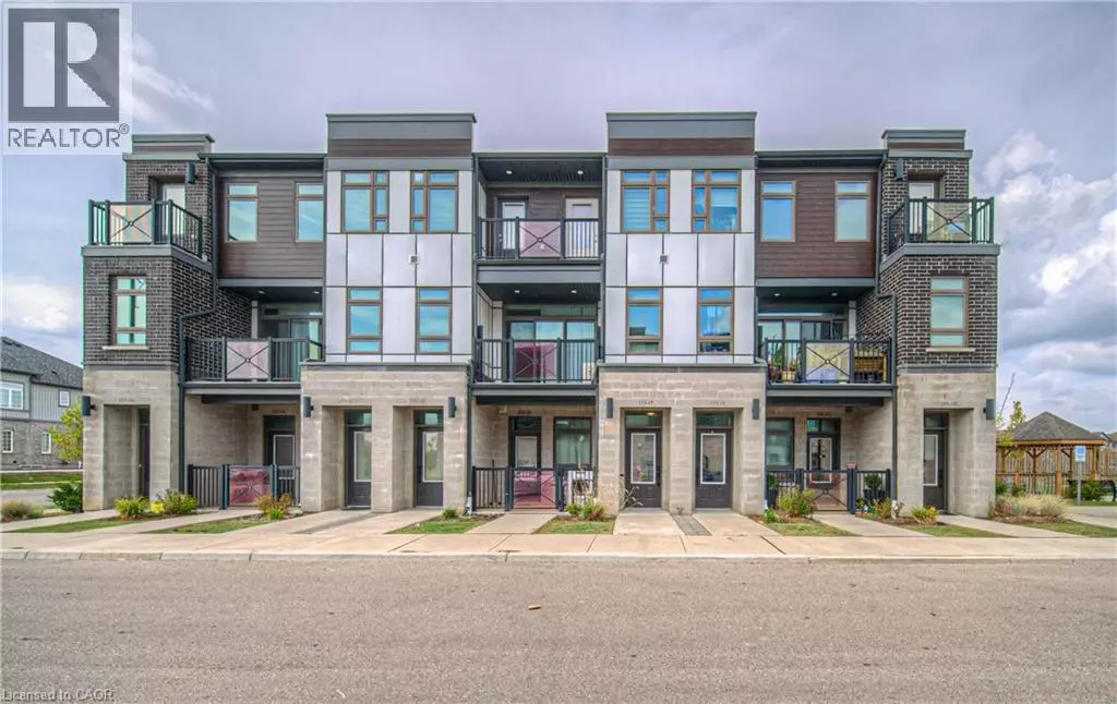 Kitchener, ON N2P0J8,155 THOMAS SLEE DR #1F