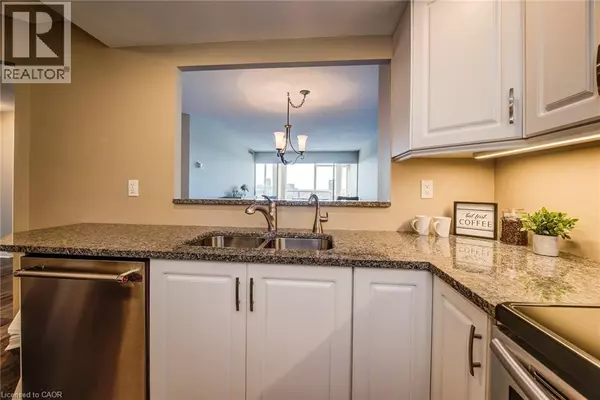 Waterloo, ON N2J4S3,6 WILLOW ST #2203