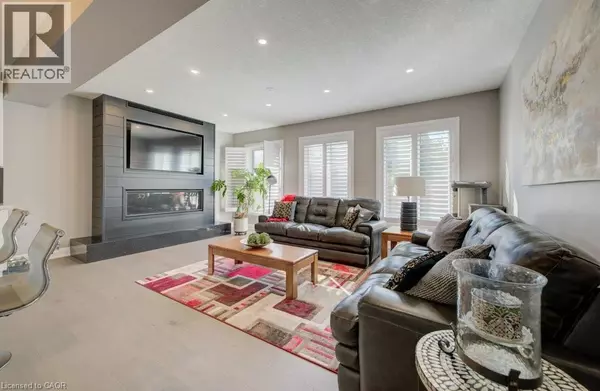 Kitchener, ON N2K0C7,43 GREYHAWK Street