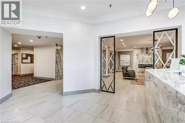 Mississauga, ON L5A4G5,75 KING ST East #1105