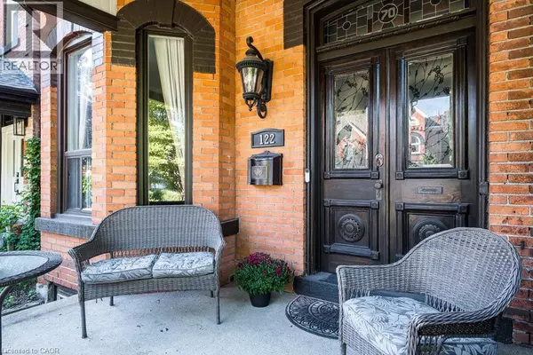 Hamilton, ON L8N2T7,122 EAST Avenue S