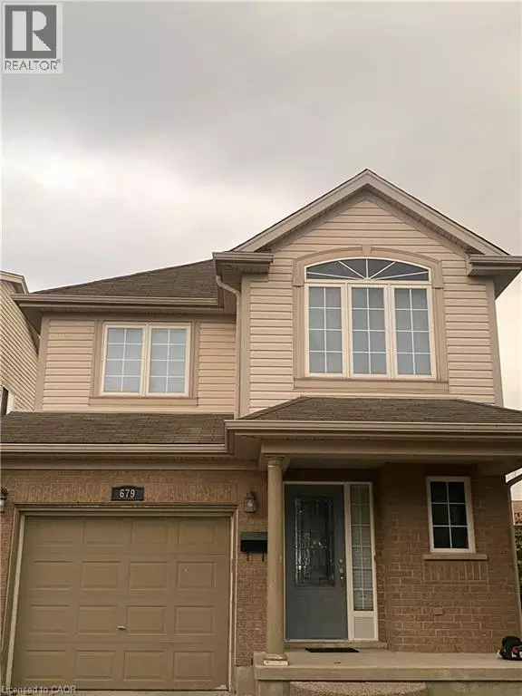 Kitchener, ON N2E4J8,679 COMMONWEALTH CRES #UPPER