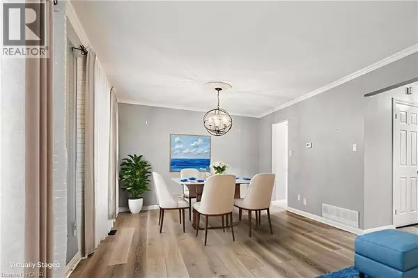 Grimsby, ON L3M4X5,22 MERRITT Crescent