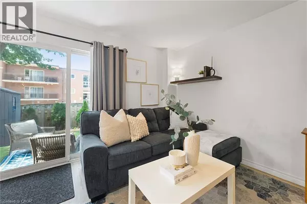 St. Catharines, ON L2M6P9,17 OLD PINE TRL #150