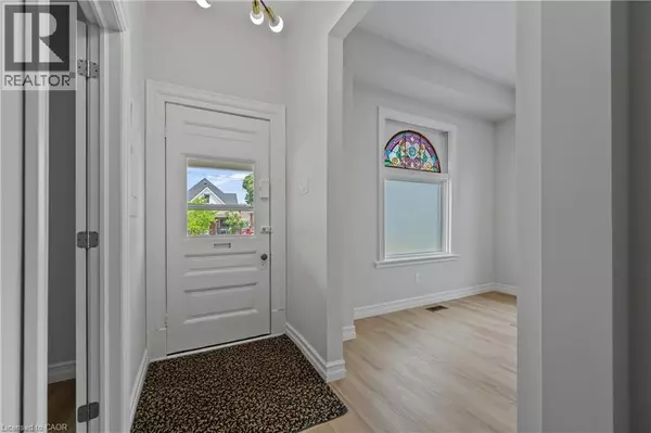 St. Thomas, ON N5R2A8,41 CHESTNUT Street