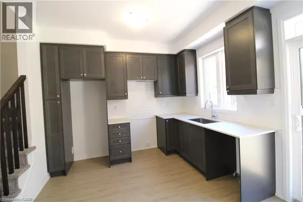 Paris, ON N3L0K3,55 TOM BROWN DR #74