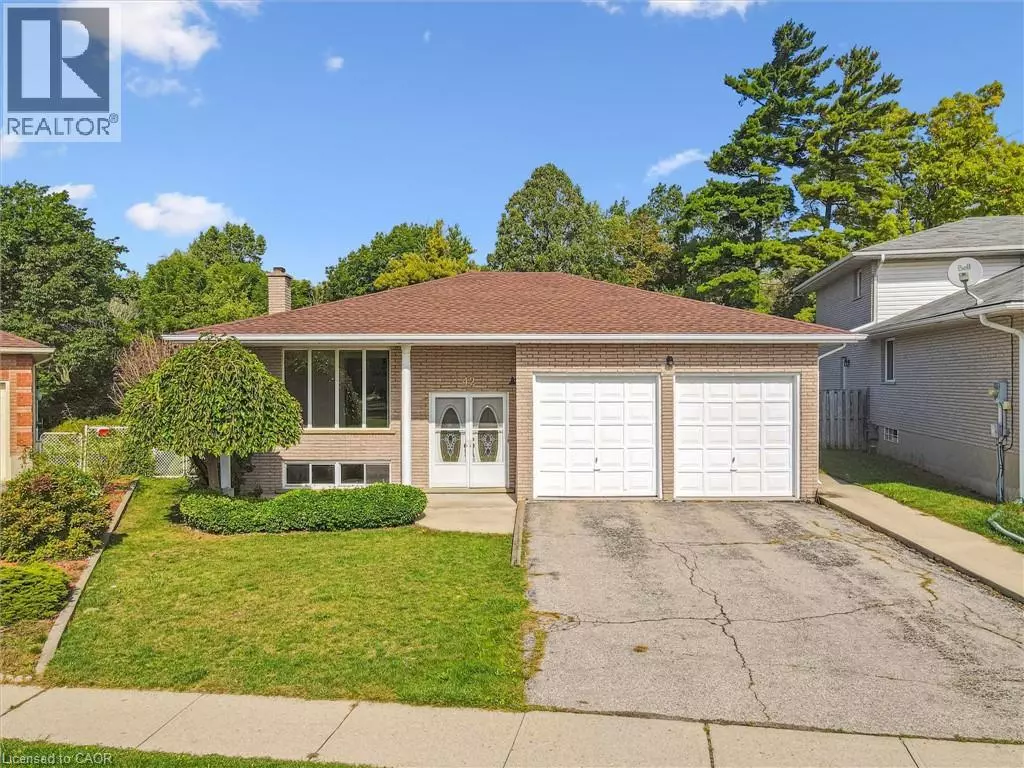 Cambridge, ON N1R7Z4,42 AZORES Crescent