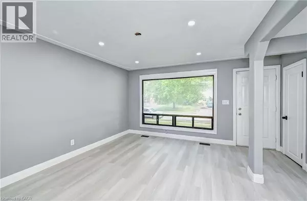Cambridge, ON N1R3V7,38 BROADVIEW Avenue