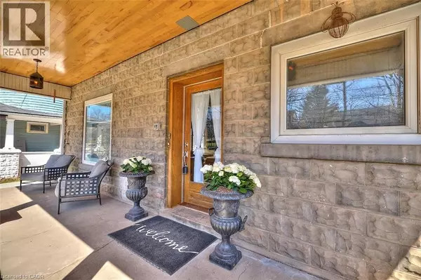 Beamsville, ON L0R1B0,4915 KING Street
