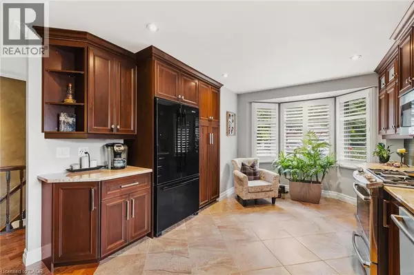 Cambridge, ON N1S4X7,343 GEORGE ST North #1