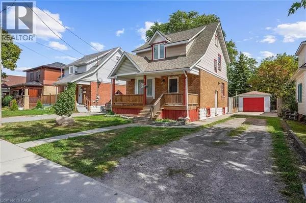 Niagara Falls, ON L2E4R6,4586 FIFTH Avenue