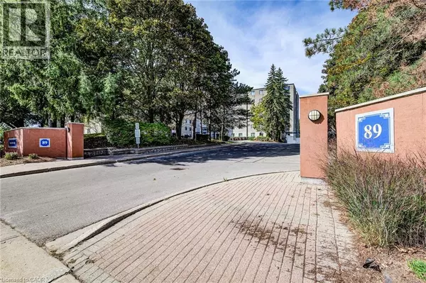 Guelph, ON N1H7J6,89 WESTWOOD RD #405
