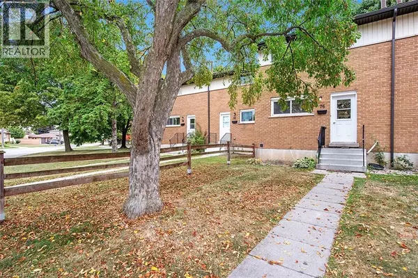 Hamilton, ON L8H2M5,76 WOODMAN Drive N