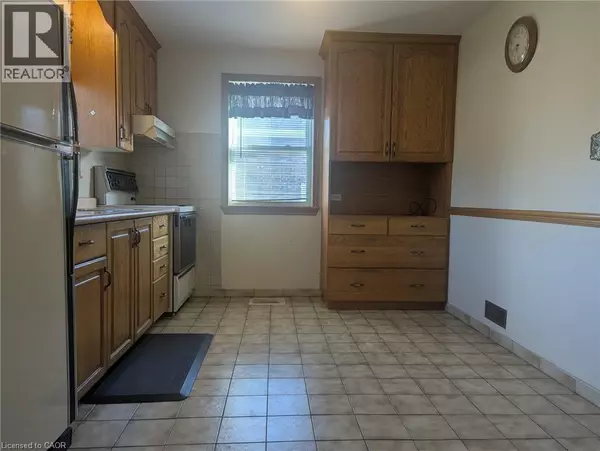 Hamilton, ON L8K4W9,59 DUNKIRK Drive