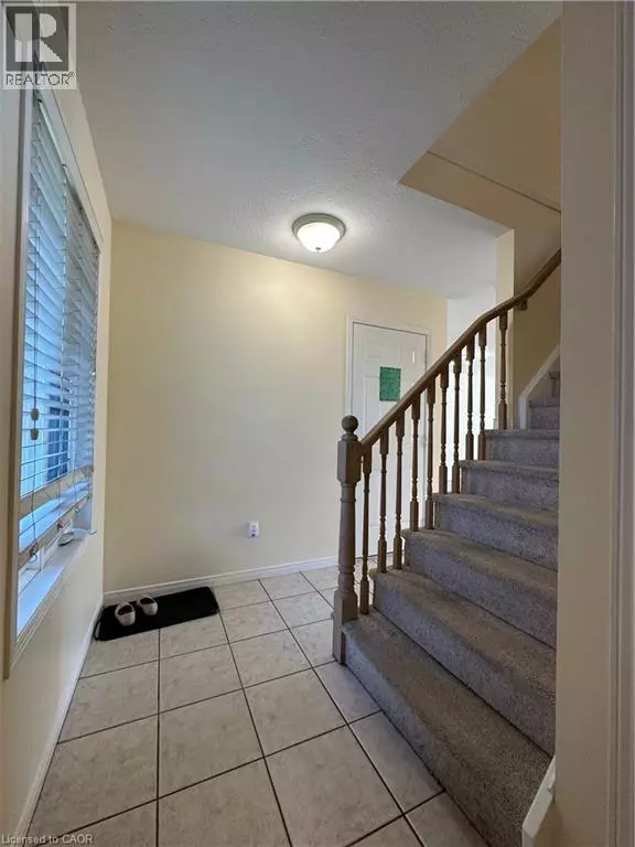 Kitchener, ON N2R1X3,76 TEMPLEWOOD Drive
