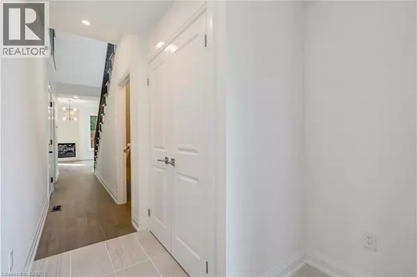 Burlington, ON L7M3R9,3400 CARTER Common