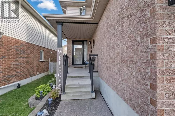 Kitchener, ON N2R1W2,57 TWEEDSDALE Street