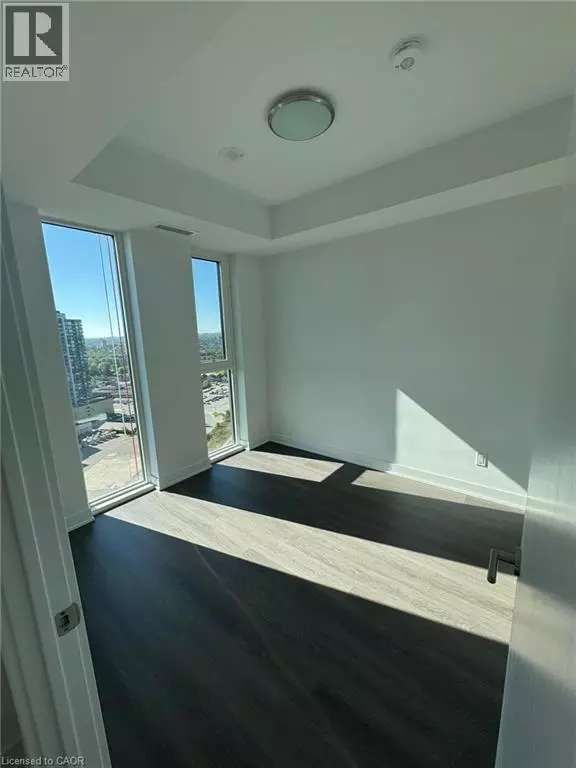 Kitchener, ON N2G0G5,25 WELLINGTON ST South #2002