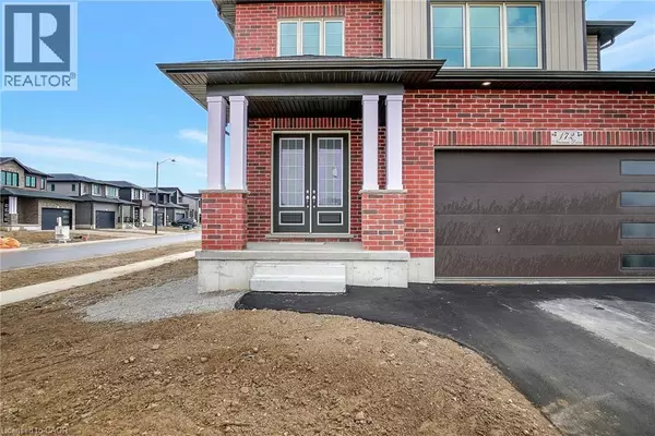 Cambridge, ON N1S0C5,172 NEWMAN DR #Lot 61