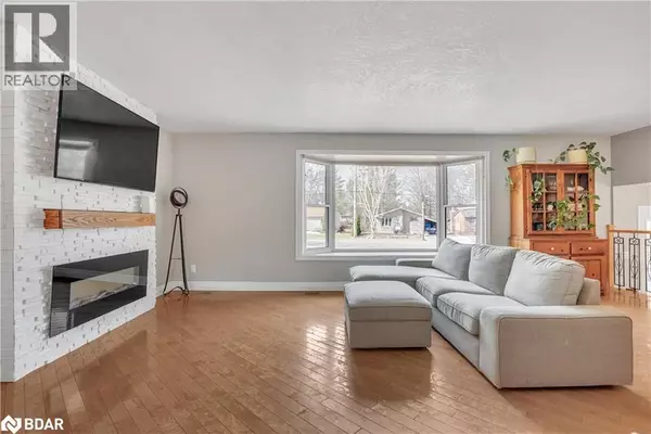 Wasaga Beach, ON L9Z2T4,279 SUNNIDALE Road