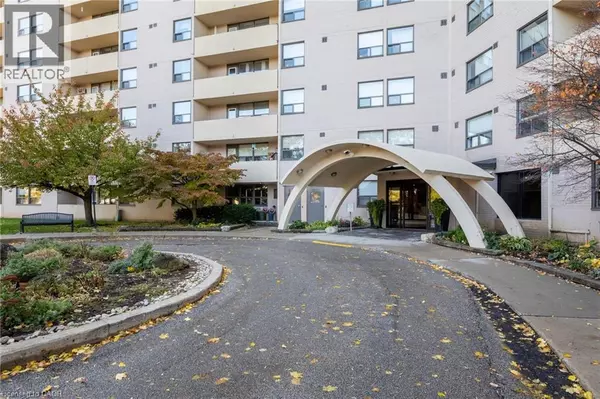 Burlington, ON L7N3M2,700 DYNES RD #616