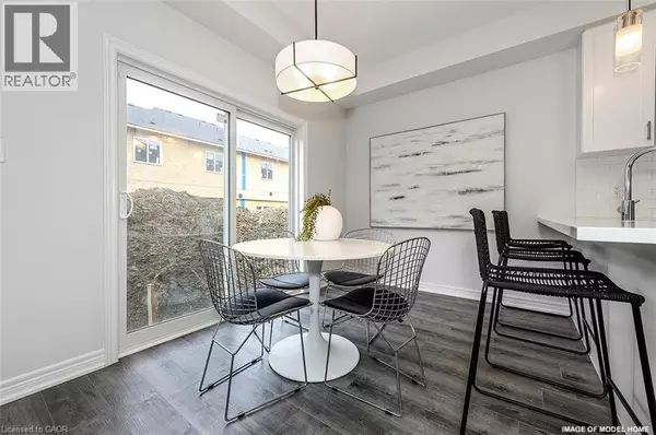 Hamilton, ON L0R1W0,205 THAMES WAY #29