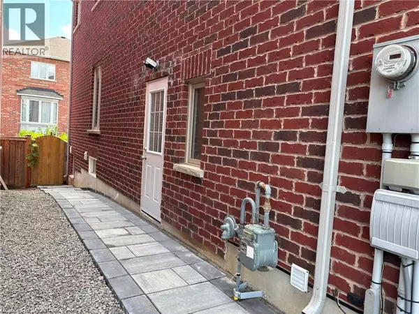 Burlington, ON L7M0M9,4272 MURVEL AVE #Lower