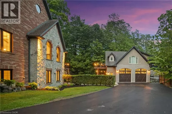 Ancaster, ON L9G2A9,515 HAMILTON Drive