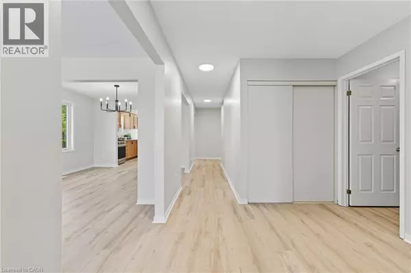 Ayr, ON N0B1E0,16 JONES Court