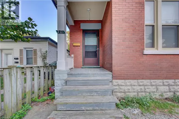 London, ON N6B2J8,201 CLARENCE Street