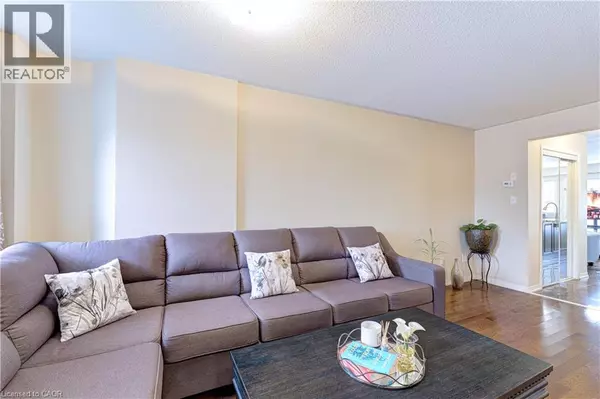 Brampton, ON L6R0X4,13 COOLWATER Drive