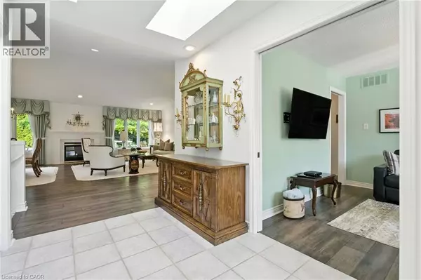 Burlington, ON L7P4W8,1104 CROFTON Way