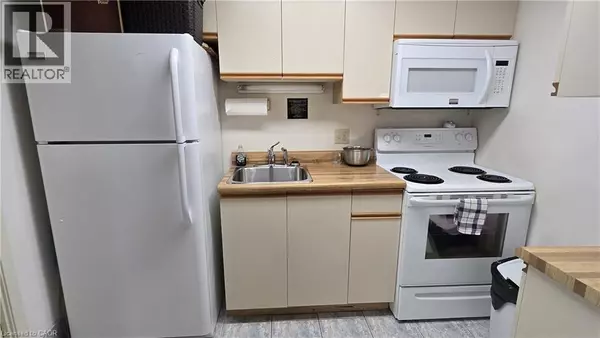 Simcoe, ON N3Y5J6,5 MILL POND CT #705