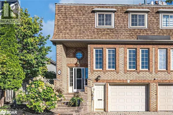 36 KEMPENFELT Drive, Barrie, ON L4M1B9
