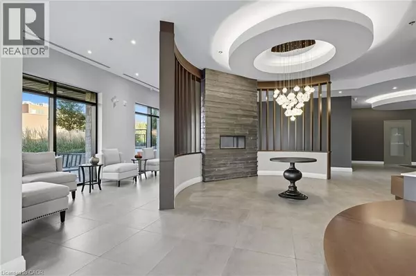 Hamilton, ON L9C0E6,1 REDFERN AVE #426