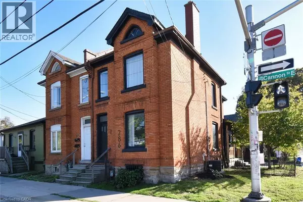 Hamilton, ON L8L5E8,150 VICTORIA Avenue N