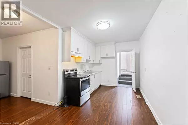 Hamilton, ON L8L3B1,750 BARTON ST East #2