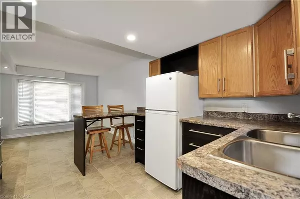 Cambridge, ON N3H4P8,1029 VALENTINE DR #B