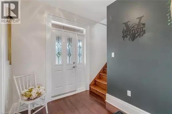 Smithville, ON L0R2A0,303 CANBOROUGH Street