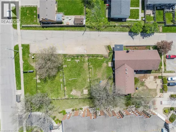 Kitchener, ON N2A1R4,167 THALER Avenue
