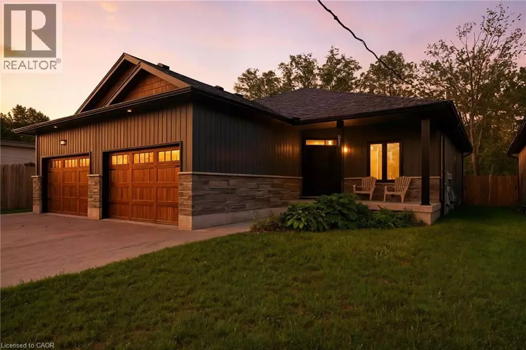 Port Rowan, ON N0E1M0,1053 BAY Street