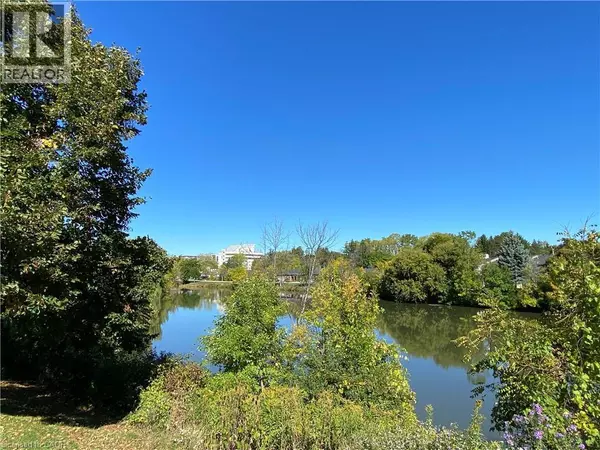 Hamilton, ON L9B2M2,1 MONSIGNOR HENKEY Terrace