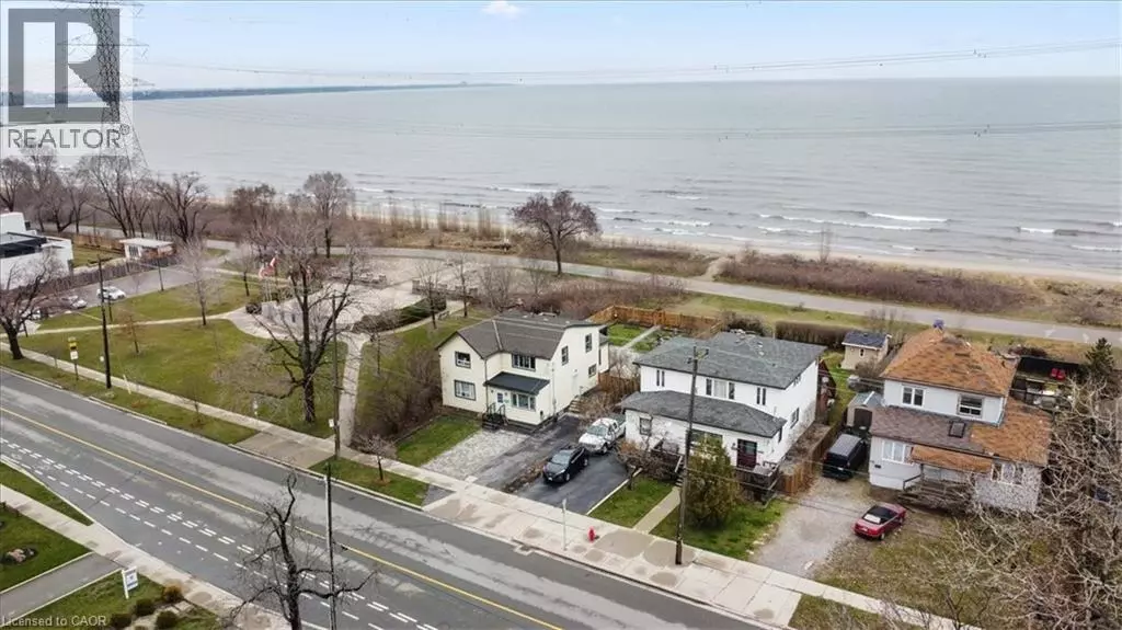 Hamilton, ON L8H6Z8,1019 BEACH Boulevard